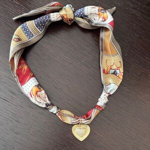 Gold-style Heart Pendant Scarf Necklace
